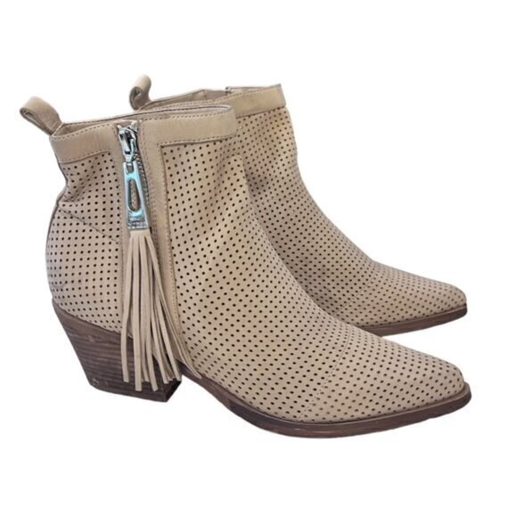 GUESS Womens Pointed Toe Suede Ankle Cowboy Boots Leather Booties Tassel 7.5 M - Picture 2 of 9